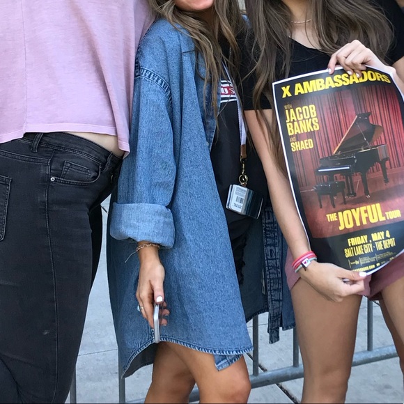 URBAN OUTFITTERS oversized button up - Picture 7 of 8